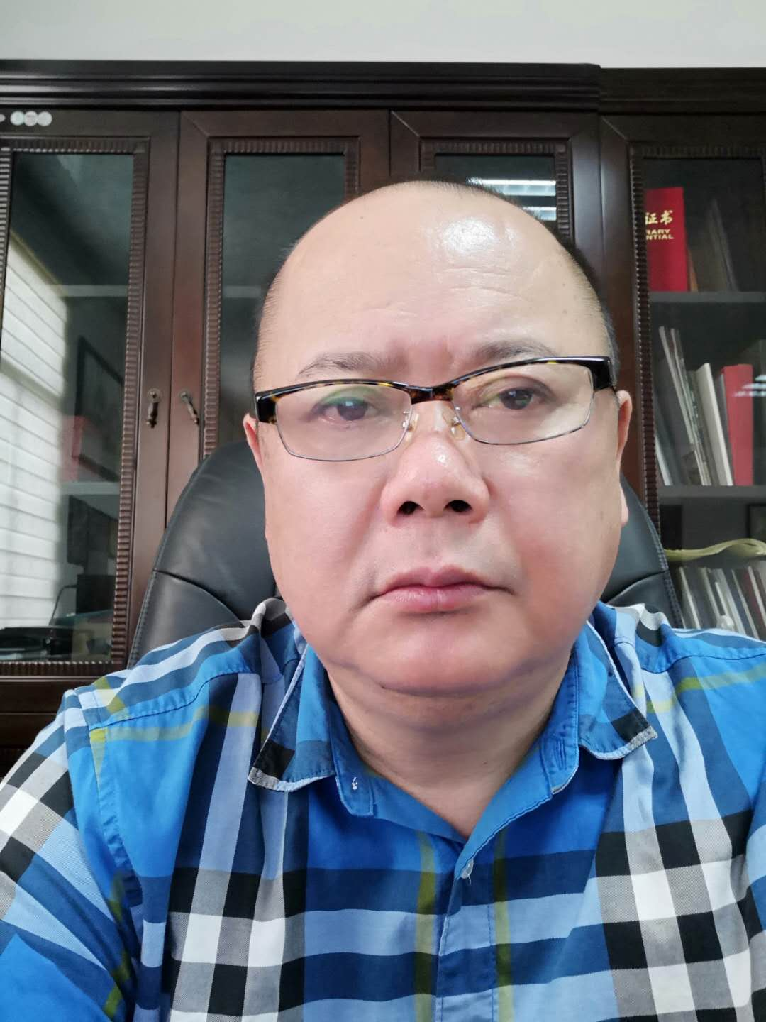 吕良来